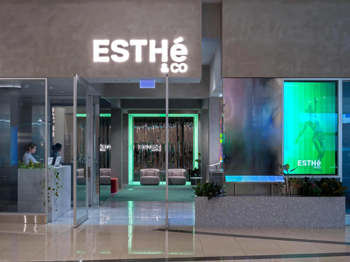 PT Esthe Co 01
