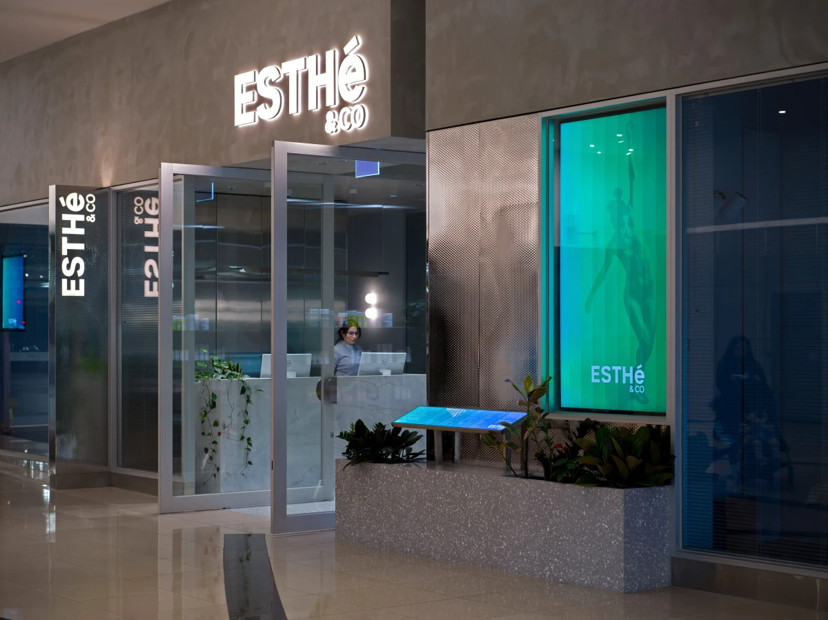 PT Esthe Co 02